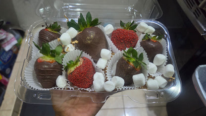 Fresas frescas cubiertas en chocolate